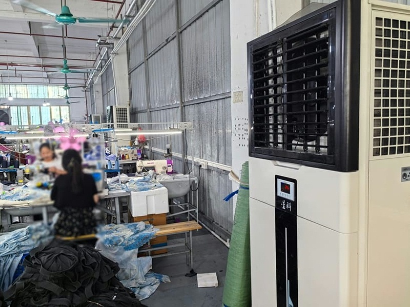 服裝廠整體降溫，安裝星科工業省電空調-立式軸流機組