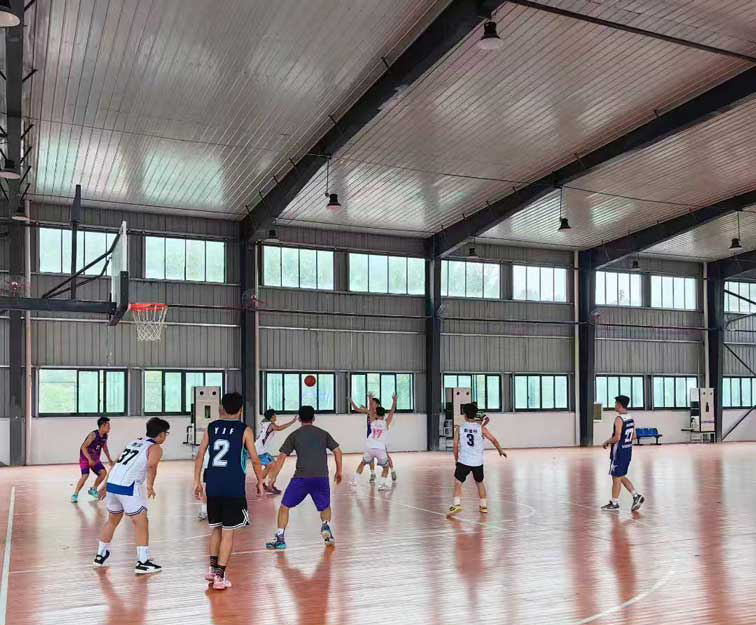 室內體育場館制冷降溫，應用蒸發冷省電空調-立柜射流空調